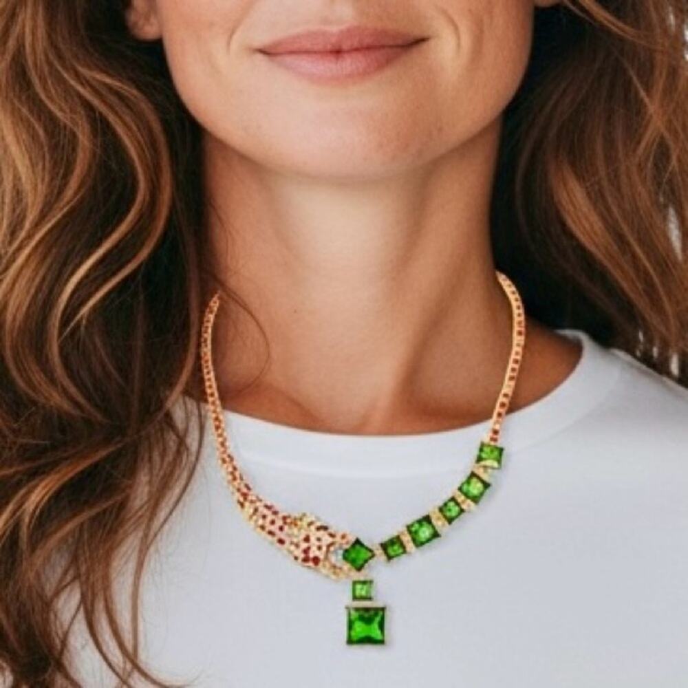 NEW Eye Candy LA 12” CZ Crystal Leopard Pave Statement Necklace Green Sparkley
